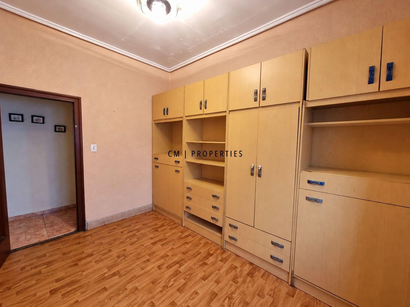 Piso de 3 habitaciones en València ciudad en venta - 249.000 € (Ref: 10185293)