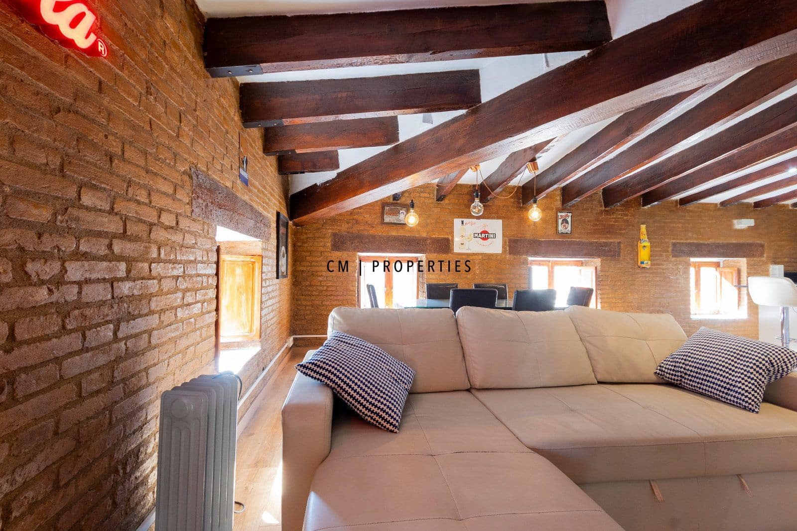 2 bedroom Penthouse for rent in Valencia city - € 1,600 (Ref: 8332993)