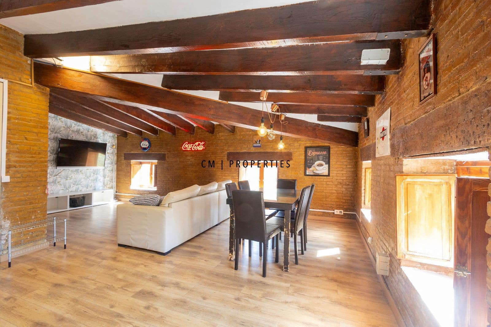 2 bedroom Penthouse for rent in Valencia city - € 1,600 (Ref: 8332993)