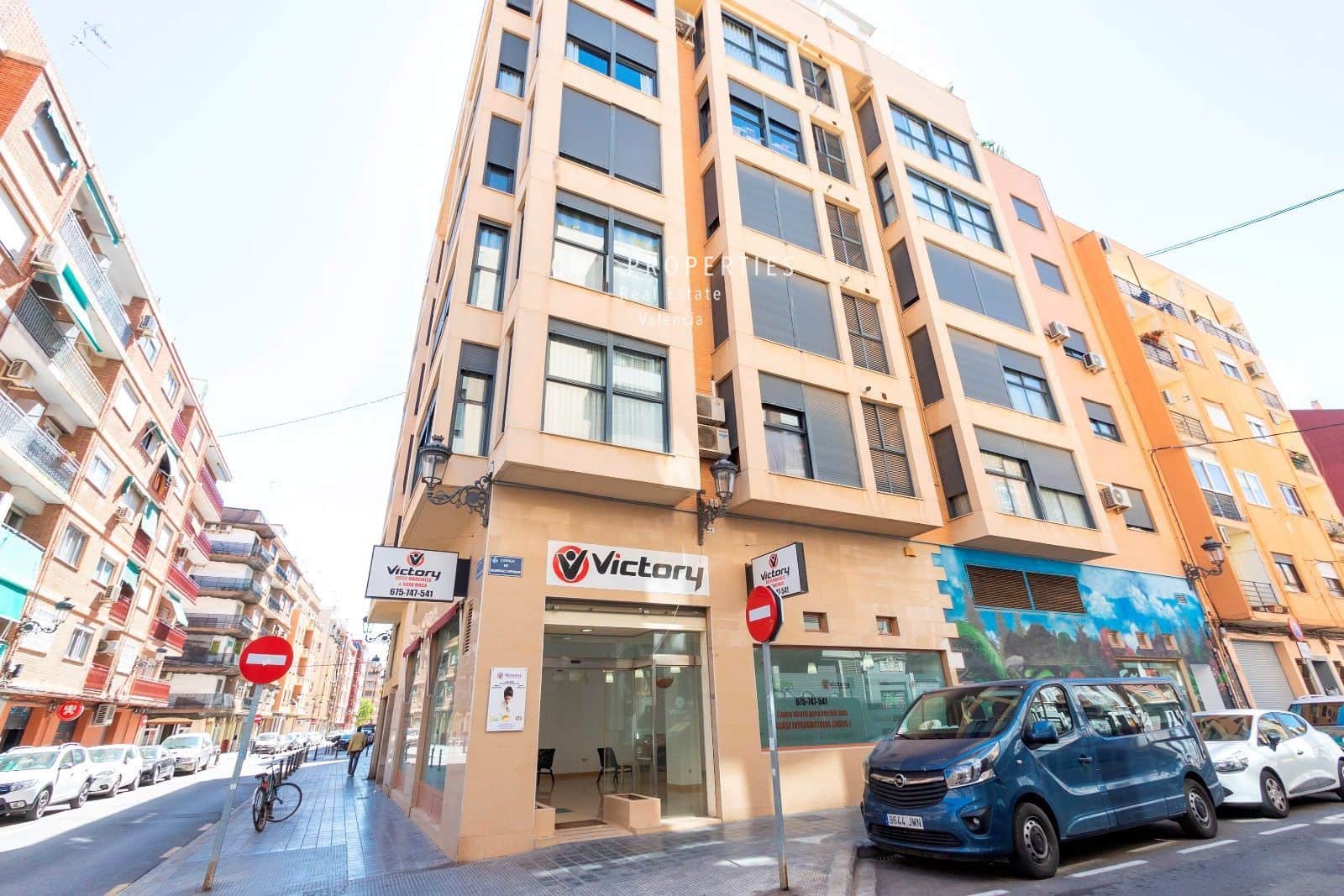 Kommersiell til salgs i Valencia by - € 560 000 (Ref: 8333012)
