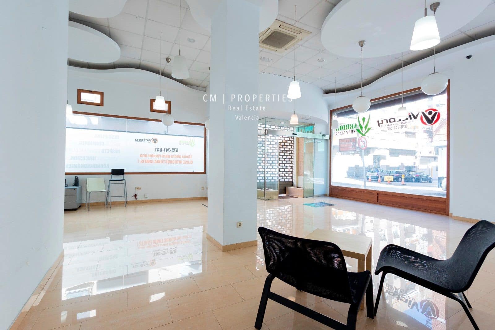 Kommersiell til salgs i Valencia by - € 560 000 (Ref: 8333012)