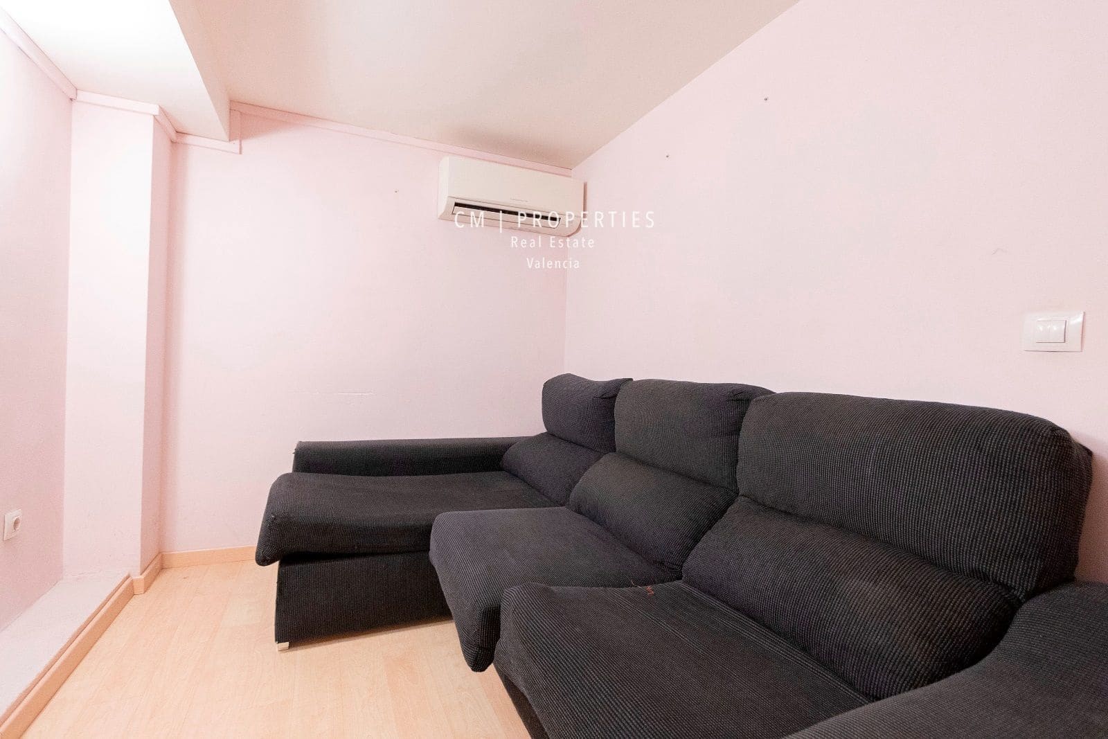 Kommersiell til salgs i Valencia by - € 560 000 (Ref: 8333012)