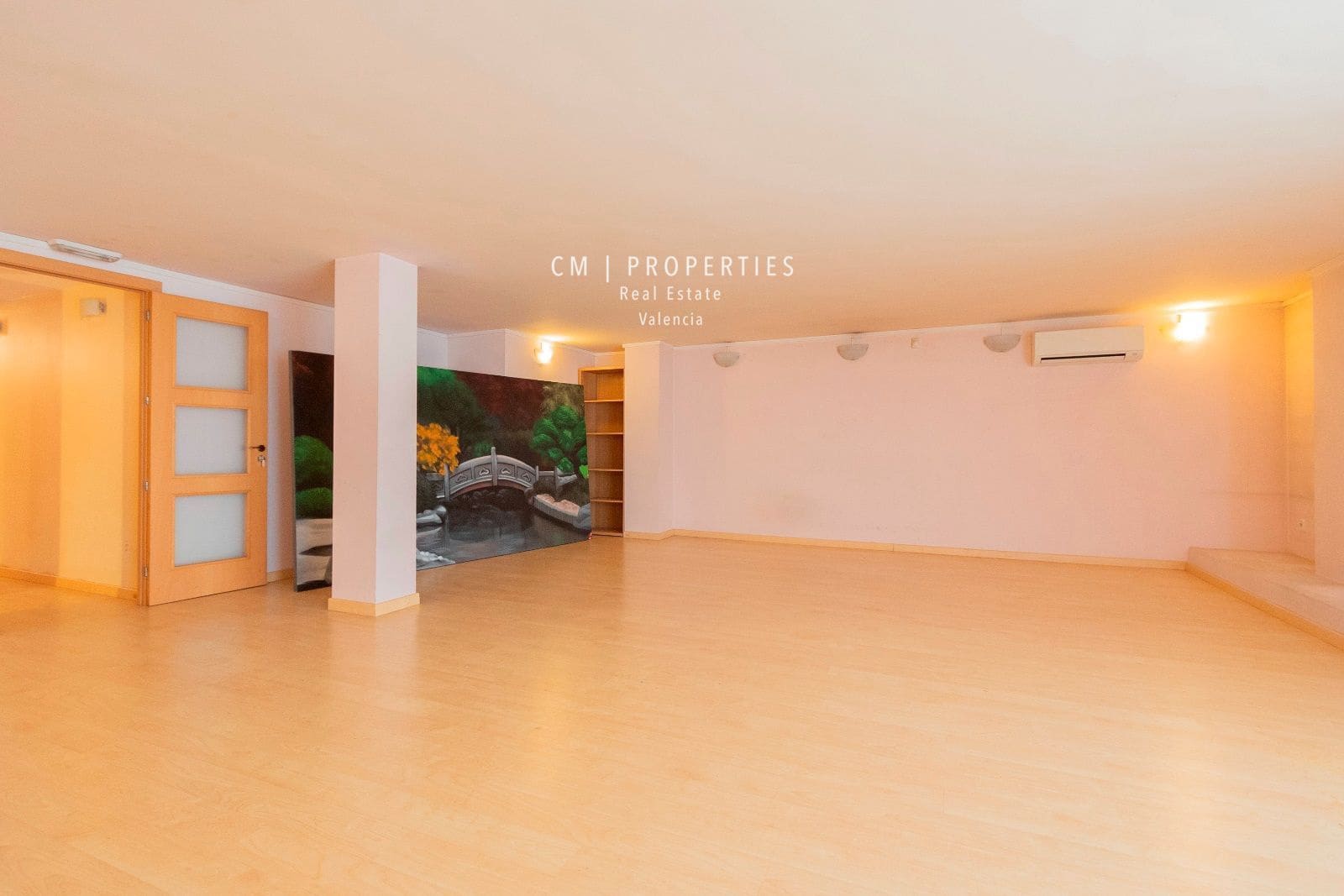 Kommersiell til salgs i Valencia by - € 560 000 (Ref: 8333012)