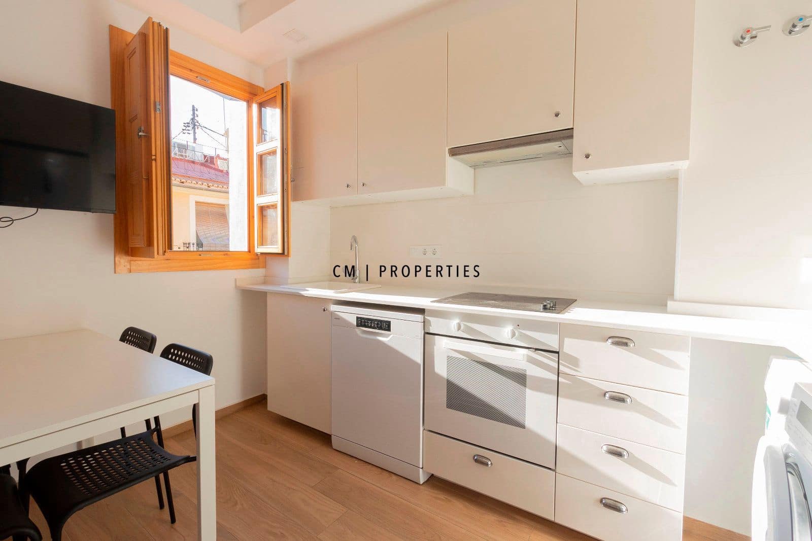 Piso de 2 habitaciones en València ciudad en alquiler - 1.450 € (Ref: 8333014)