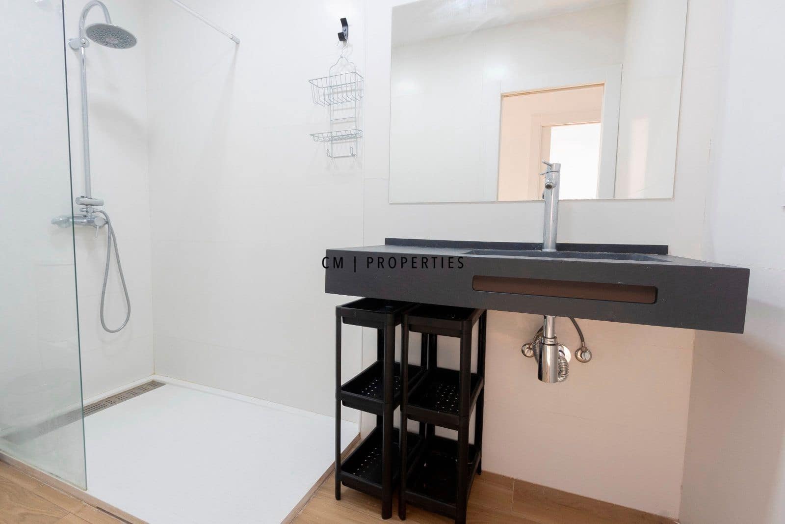 Piso de 2 habitaciones en València ciudad en alquiler - 1.450 € (Ref: 8333014)
