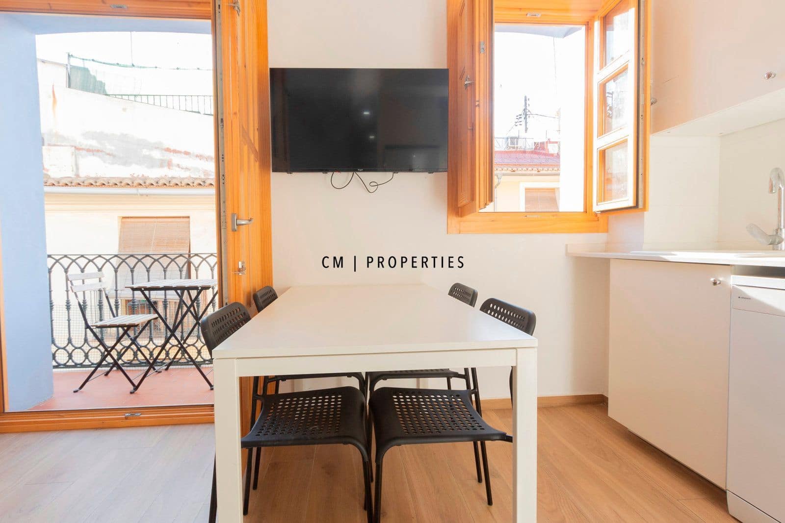 Piso de 2 habitaciones en València ciudad en alquiler - 1.450 € (Ref: 8333014)