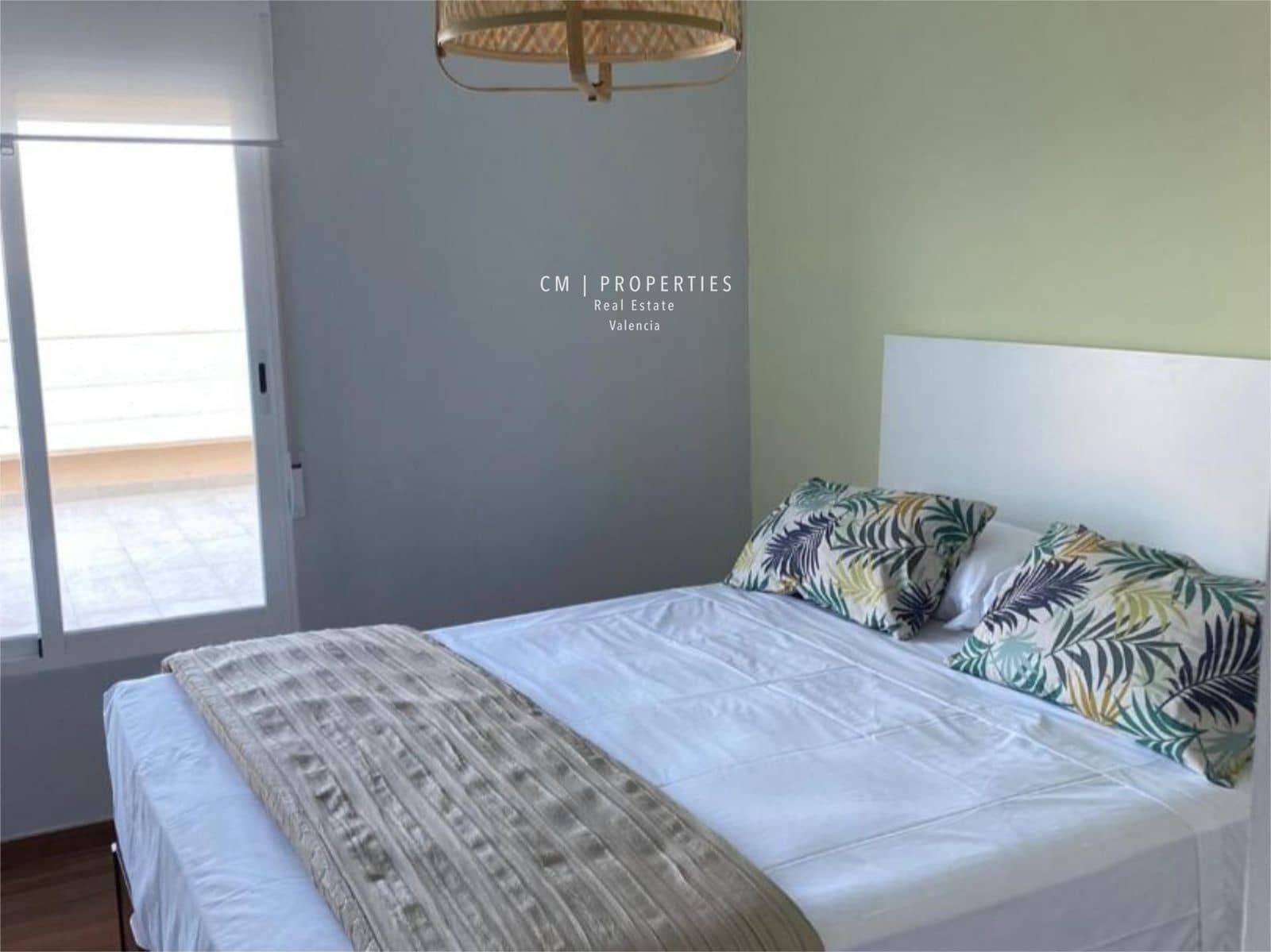 3 soveværelse Penthouse til leje i Cullera med swimmingpool garage - € 2.300 (Ref: 8333018)