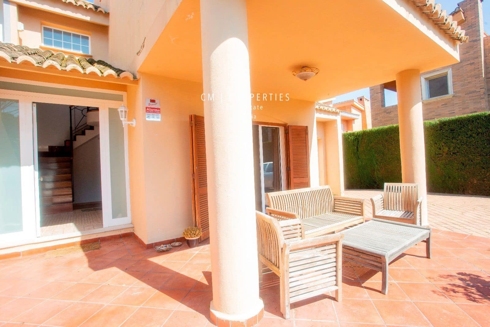 4 bedroom Villa for rent in Paterna with pool garage - € 2,800 (Ref: 8333019)