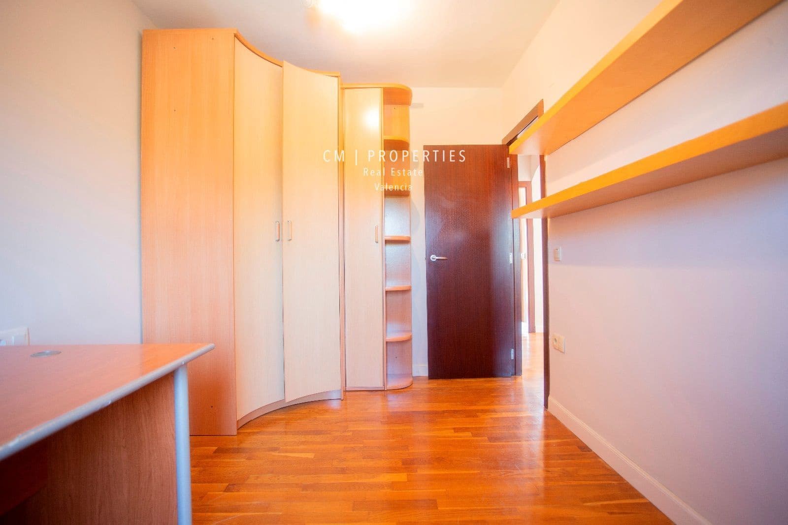 4 bedroom Villa for rent in Paterna with pool garage - € 2,800 (Ref: 8333019)