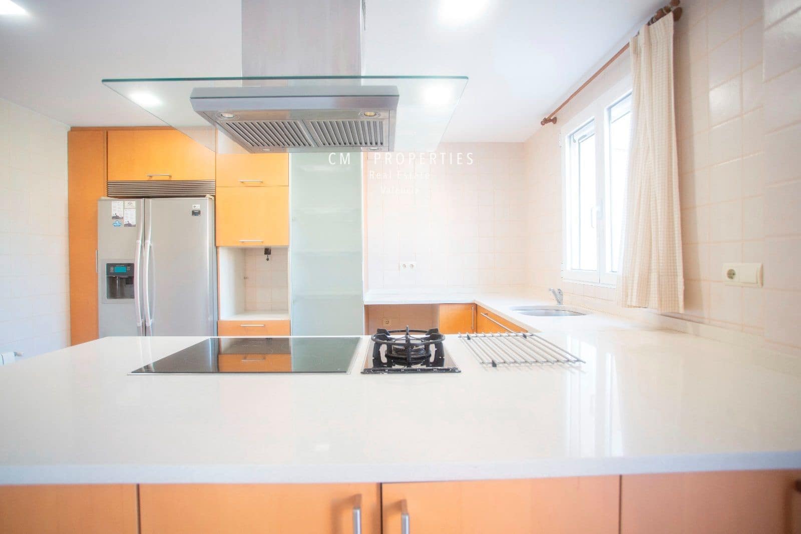 4 bedroom Villa for rent in Paterna with pool garage - € 2,800 (Ref: 8333019)