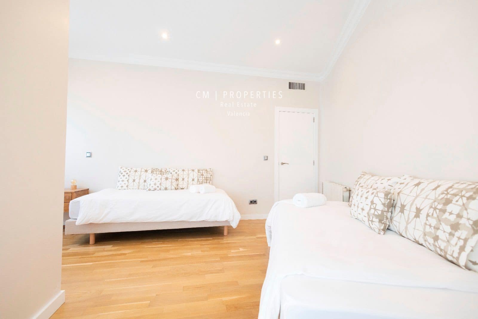 3 soverom Leilighet til leie i Valencia by - € 5 300 (Ref: 8333030)