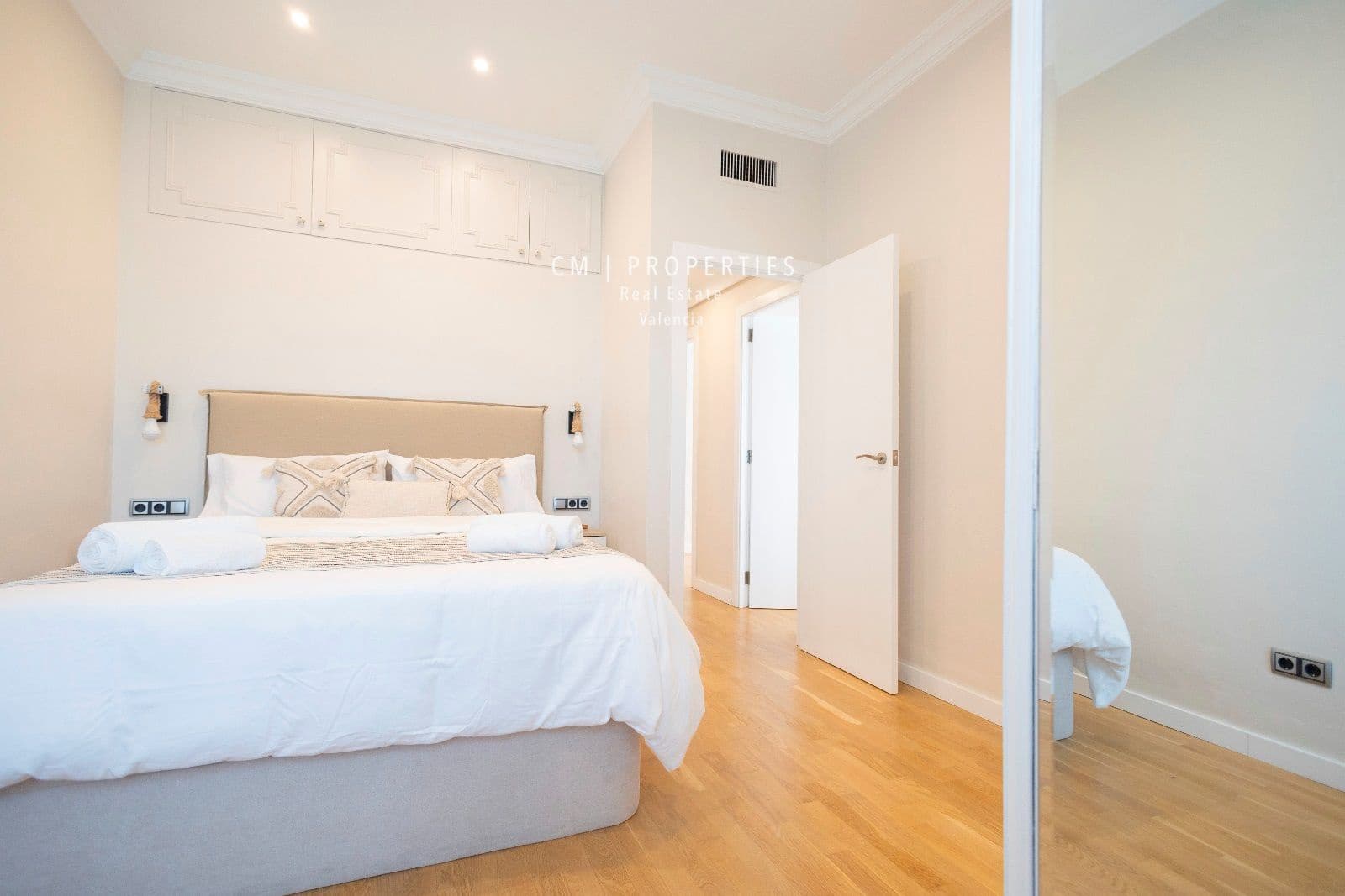 3 soverom Leilighet til leie i Valencia by - € 5 300 (Ref: 8333030)