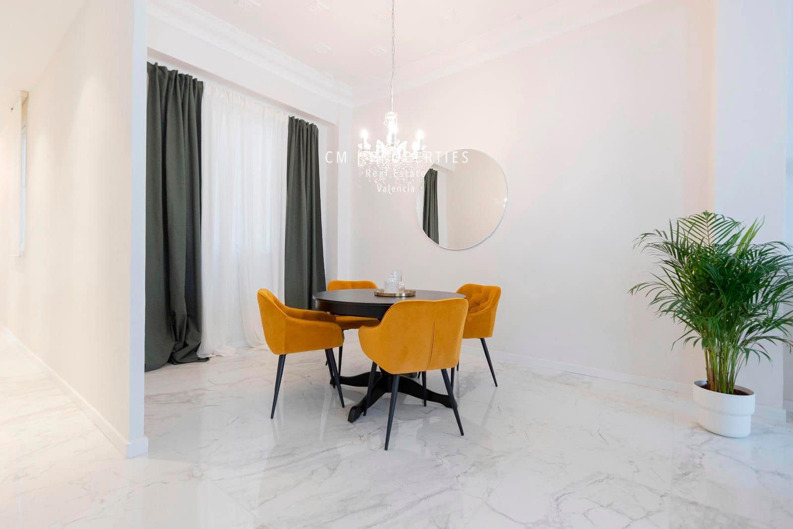 3 sovrum Lägenhet att hyra i Valencia stad - 2 500 € (Ref: 8333042)
