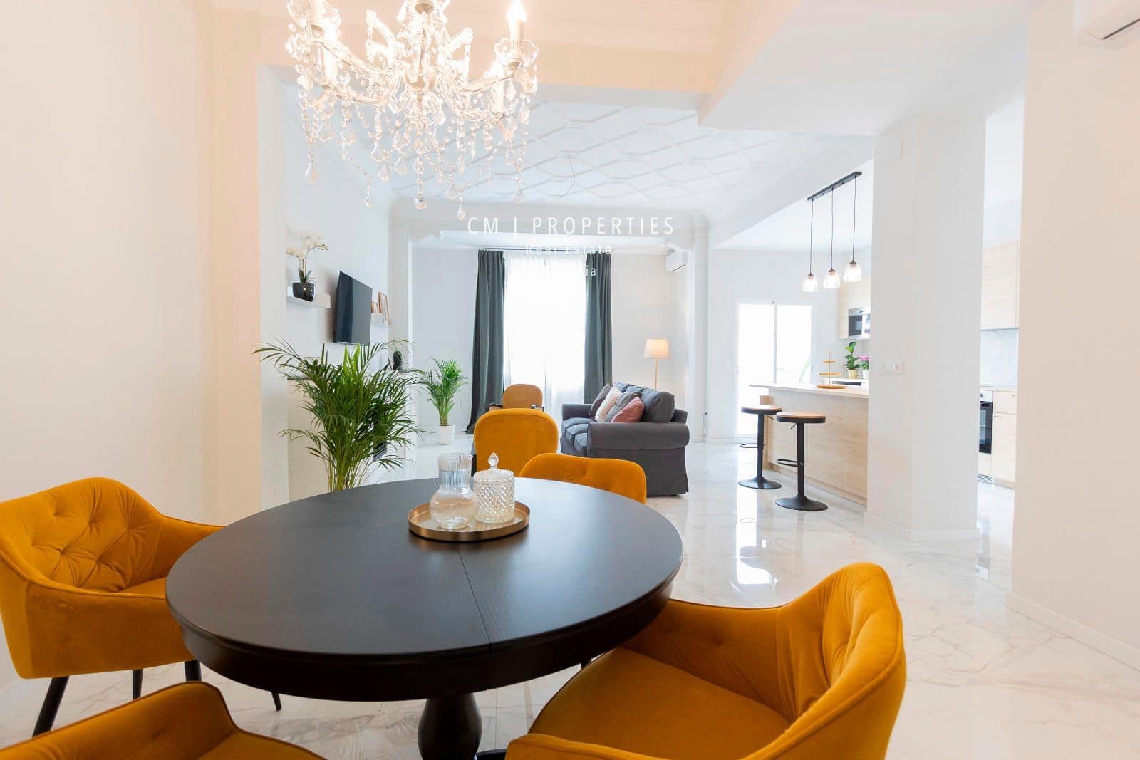 3 sovrum Lägenhet att hyra i Valencia stad - 2 500 € (Ref: 8333042)