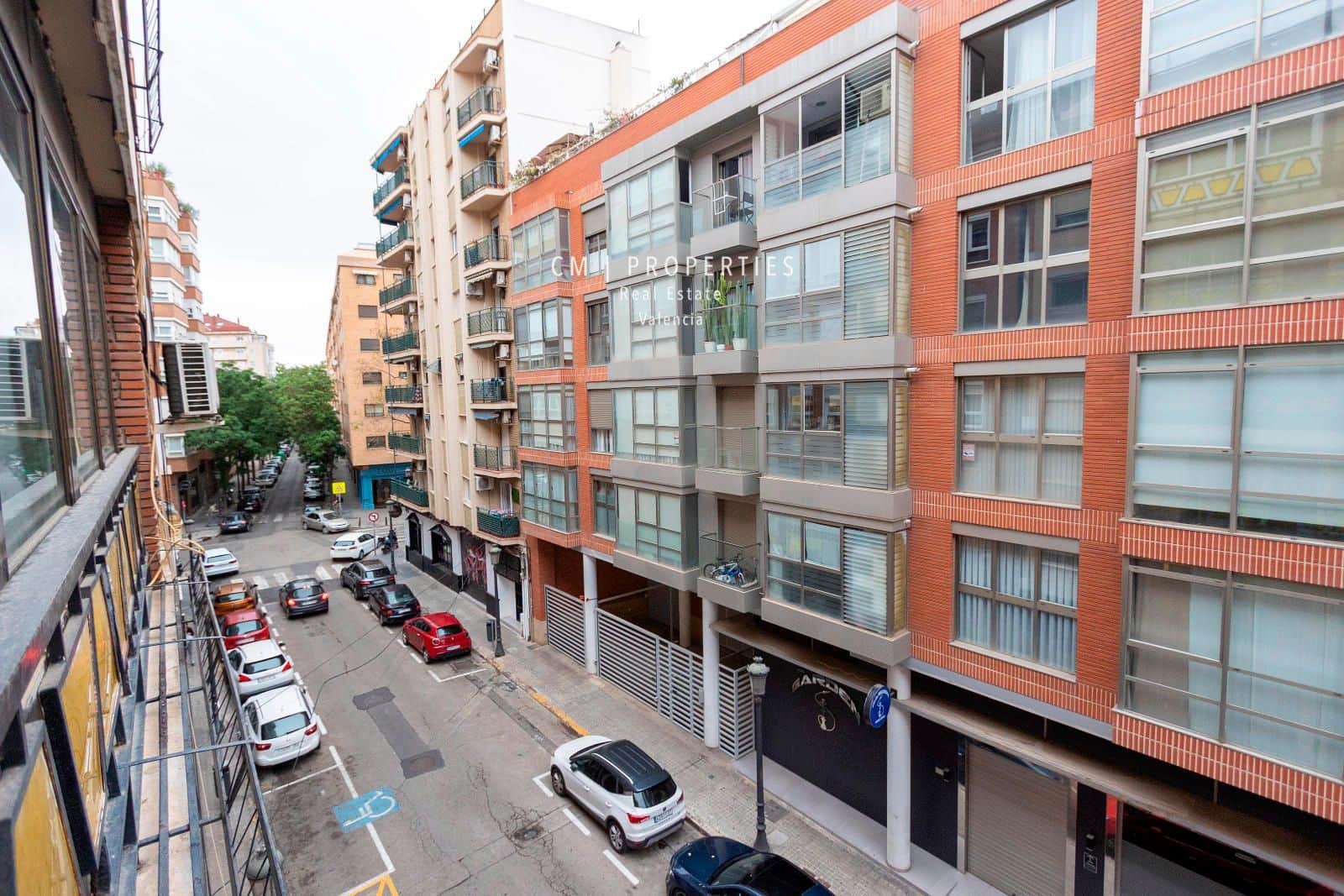 1 bedroom Flat for rent in Valencia city - € 1,200 (Ref: 8337320)