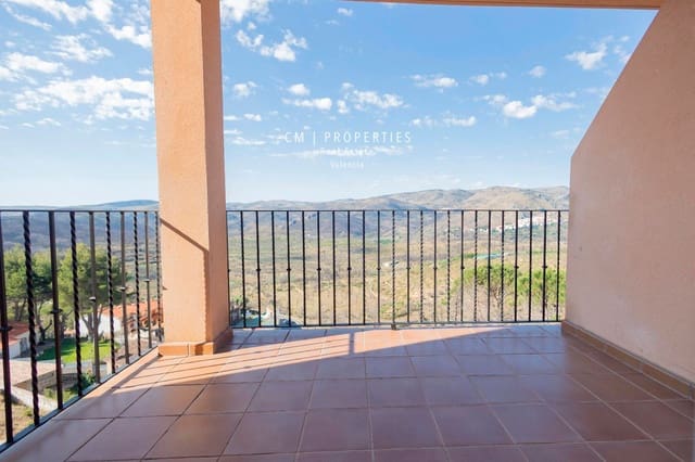 Chalet de 4 habitaciones en Torás en alquiler con piscina garaje - 750 € (Ref: 8343407)