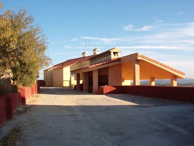 Chalet de 4 habitaciones en Torás en alquiler con piscina garaje - 750 € (Ref: 8343407)