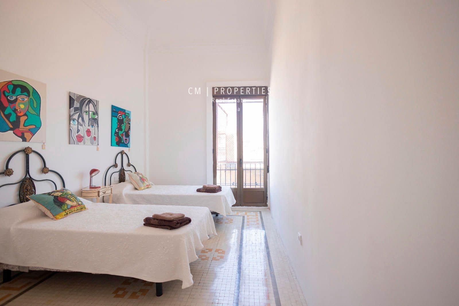 Penthouse de 3 chambres à louer à Valence ville - 2 700 € (Ref: 8343408)
