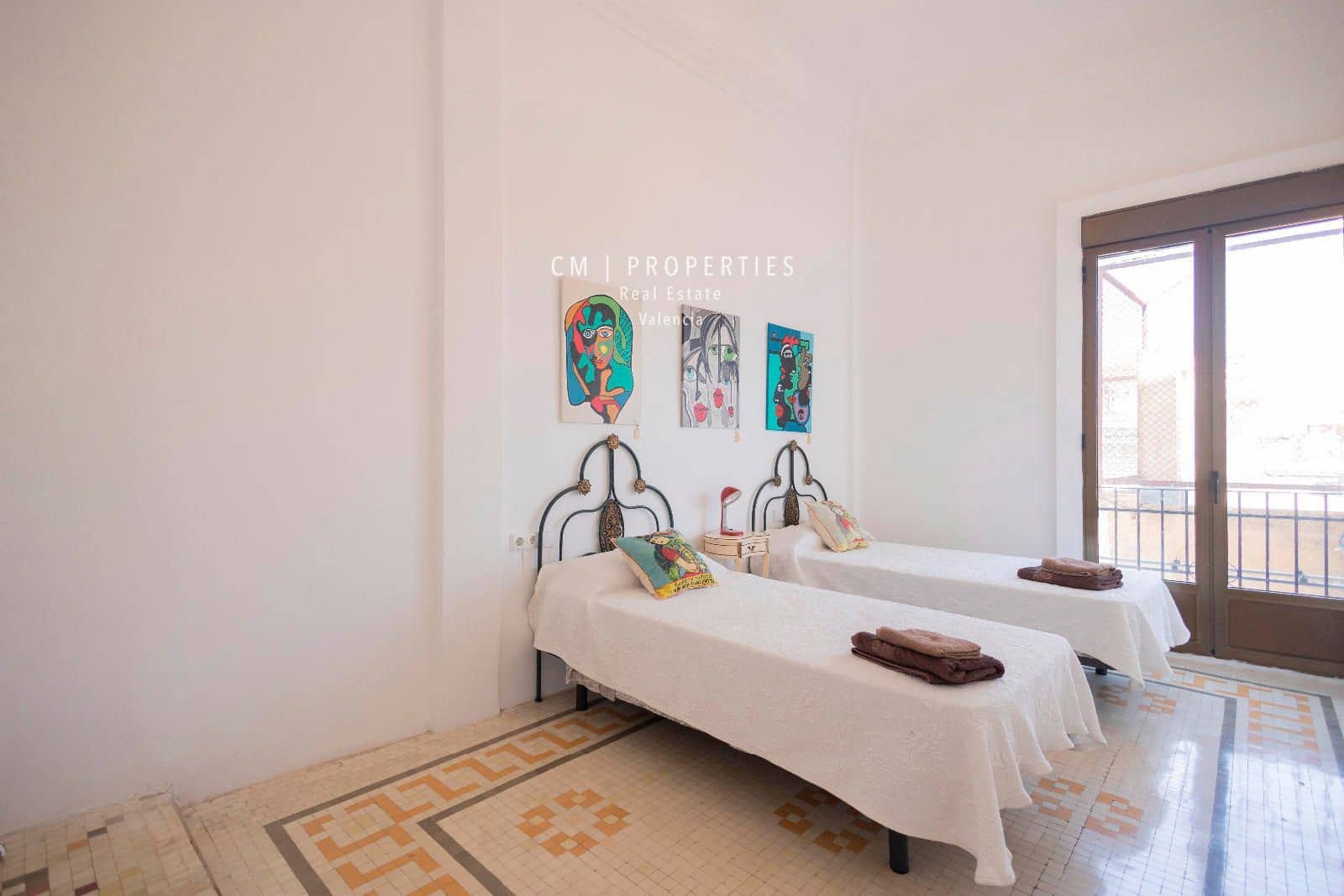 Penthouse de 3 chambres à louer à Valence ville - 2 700 € (Ref: 8343408)