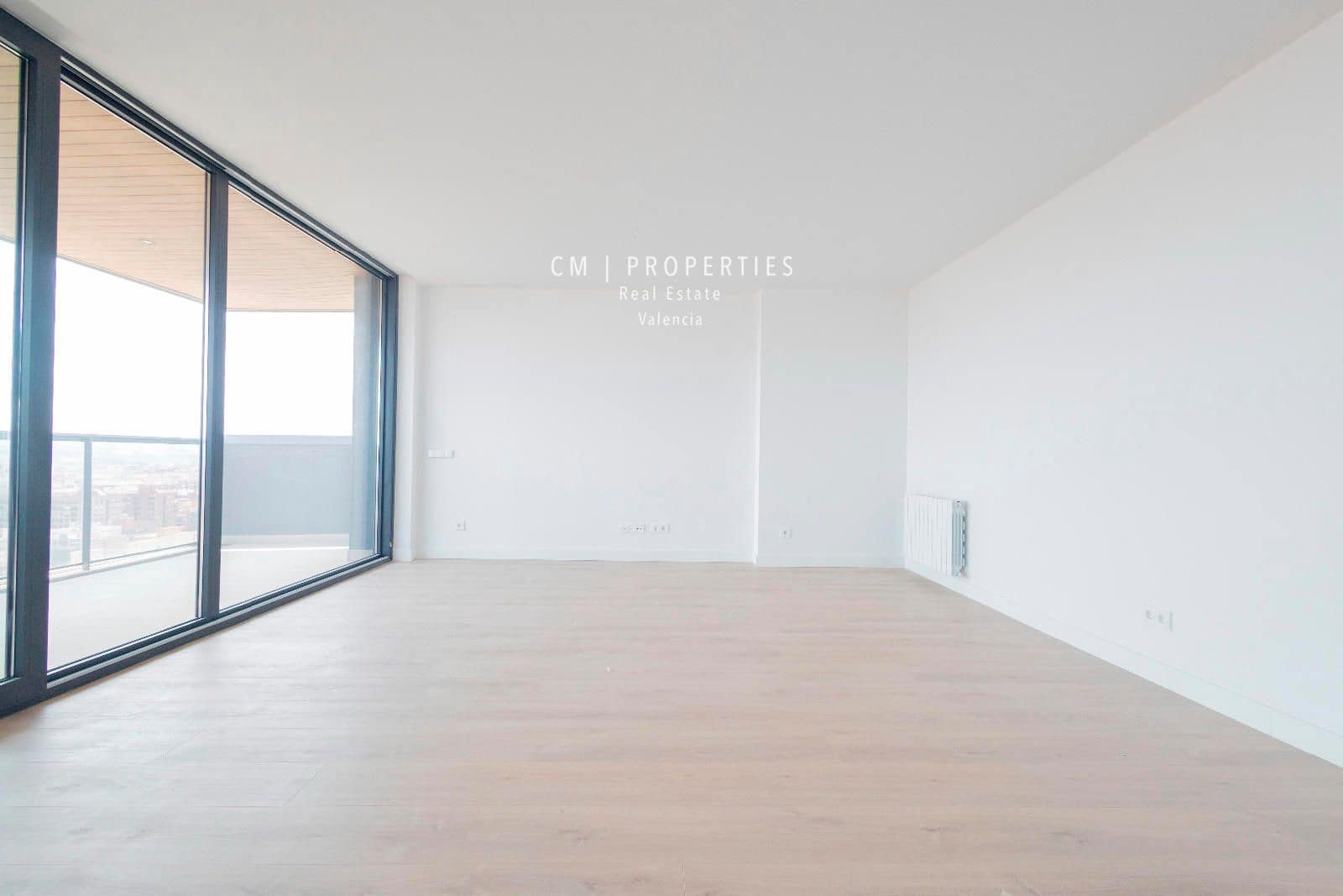 4 Zimmer Wohnung zu vermieten in Valencia Stadt mit Pool Garage - 4.500 € (Ref: 8345902)
