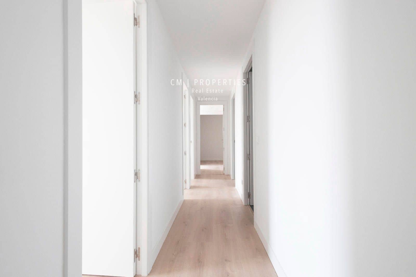 4 Zimmer Wohnung zu vermieten in Valencia Stadt mit Pool Garage - 4.500 € (Ref: 8345902)