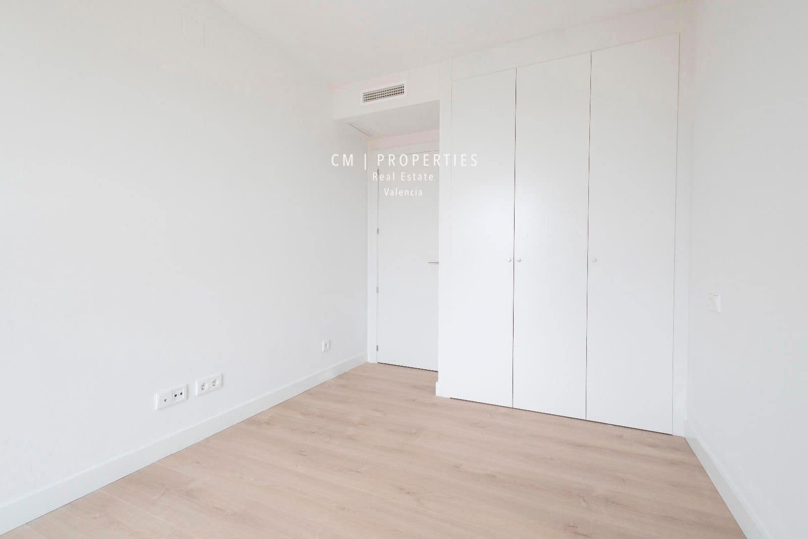 4 Zimmer Wohnung zu vermieten in Valencia Stadt mit Pool Garage - 4.500 € (Ref: 8345902)