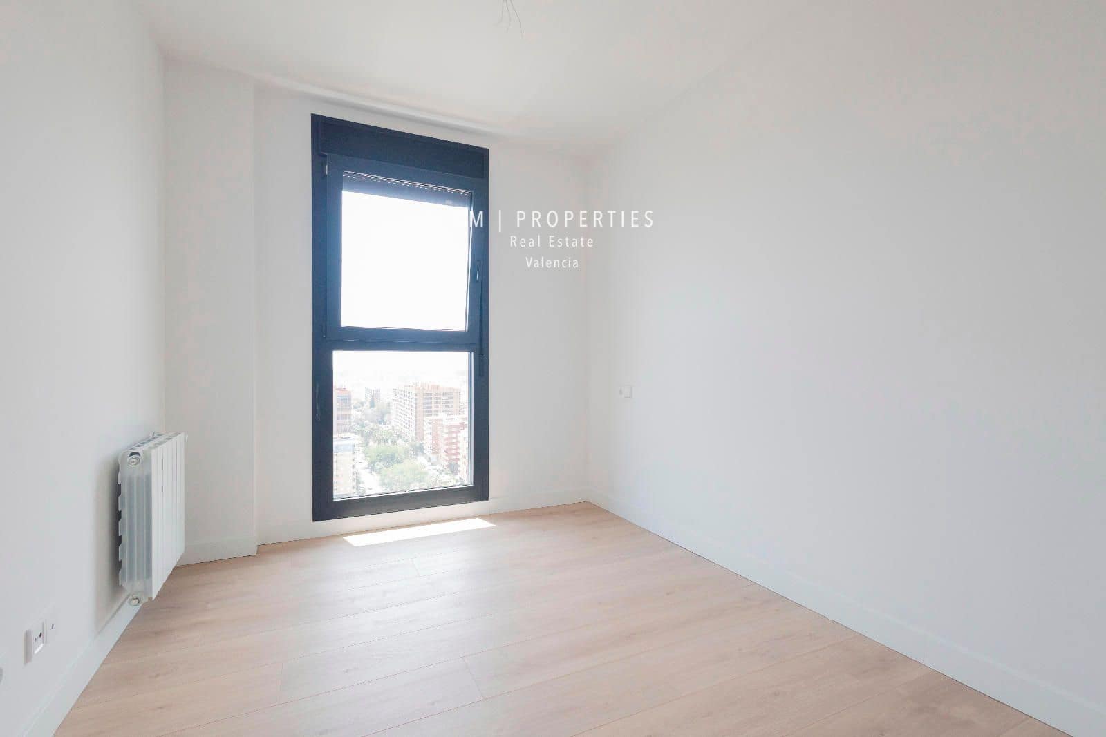 4 Zimmer Wohnung zu vermieten in Valencia Stadt mit Pool Garage - 4.500 € (Ref: 8345902)