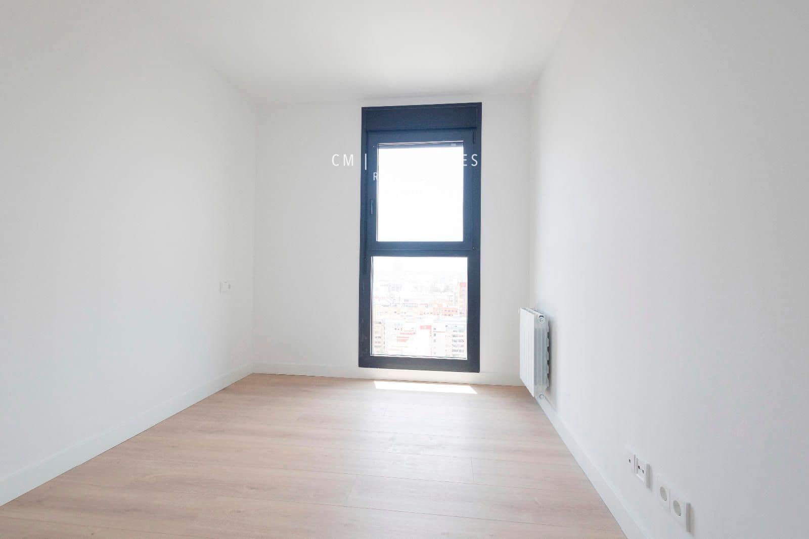 4 Zimmer Wohnung zu vermieten in Valencia Stadt mit Pool Garage - 4.500 € (Ref: 8345902)