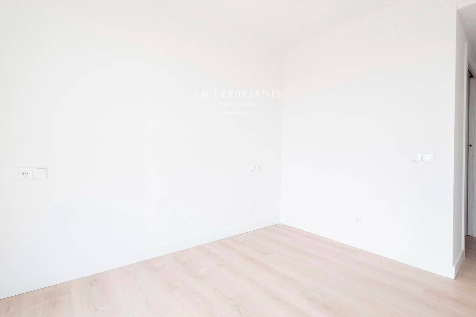 4 Zimmer Wohnung zu vermieten in Valencia Stadt mit Pool Garage - 4.500 € (Ref: 8345902)