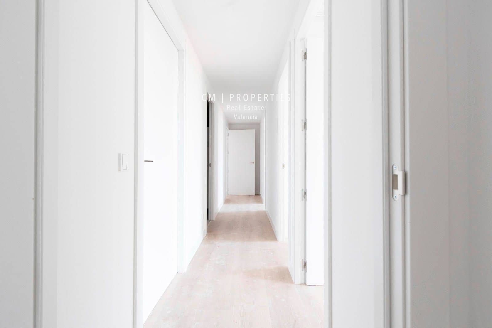 4 Zimmer Wohnung zu vermieten in Valencia Stadt mit Pool Garage - 4.500 € (Ref: 8345902)