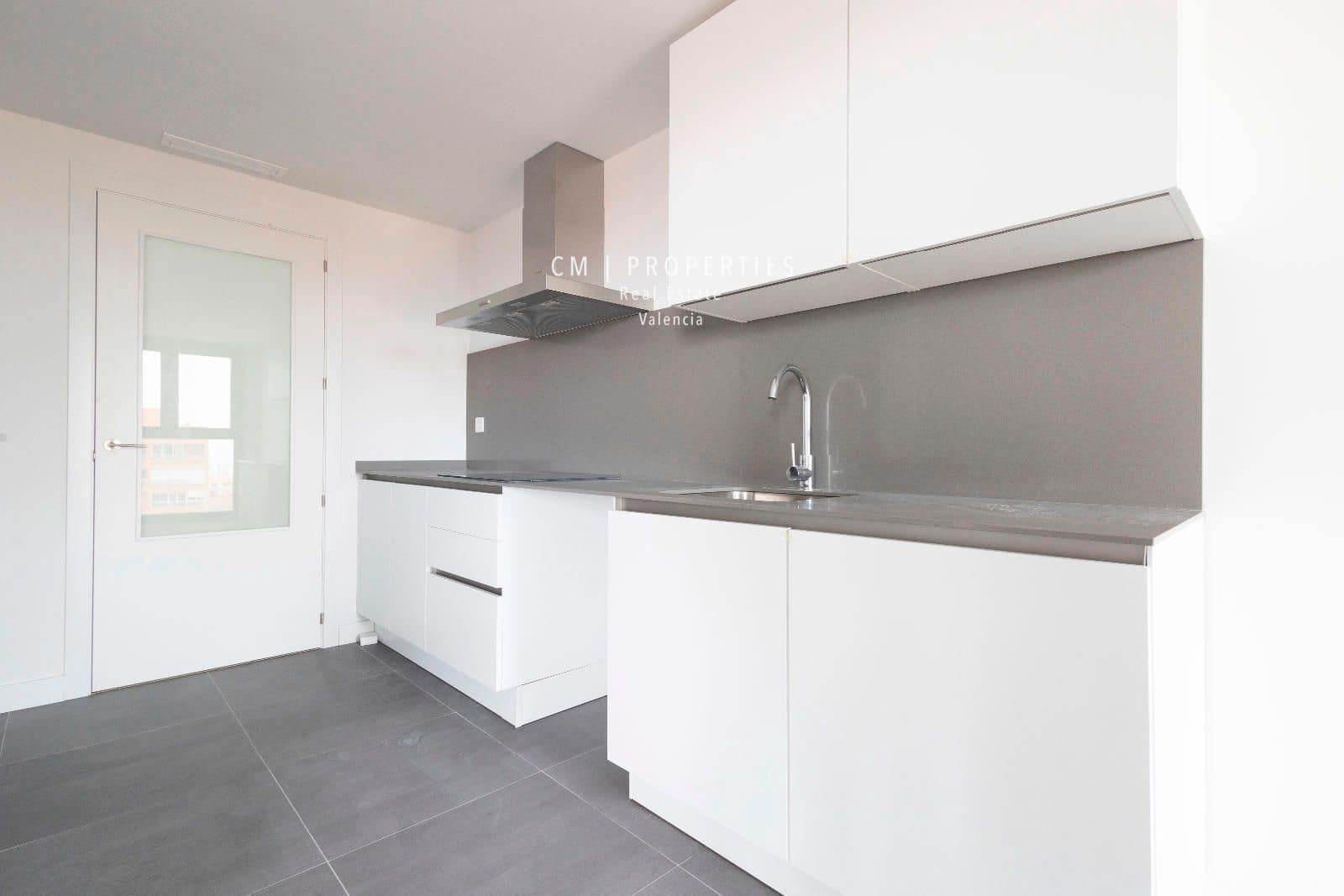 4 Zimmer Wohnung zu vermieten in Valencia Stadt mit Pool Garage - 4.500 € (Ref: 8345902)