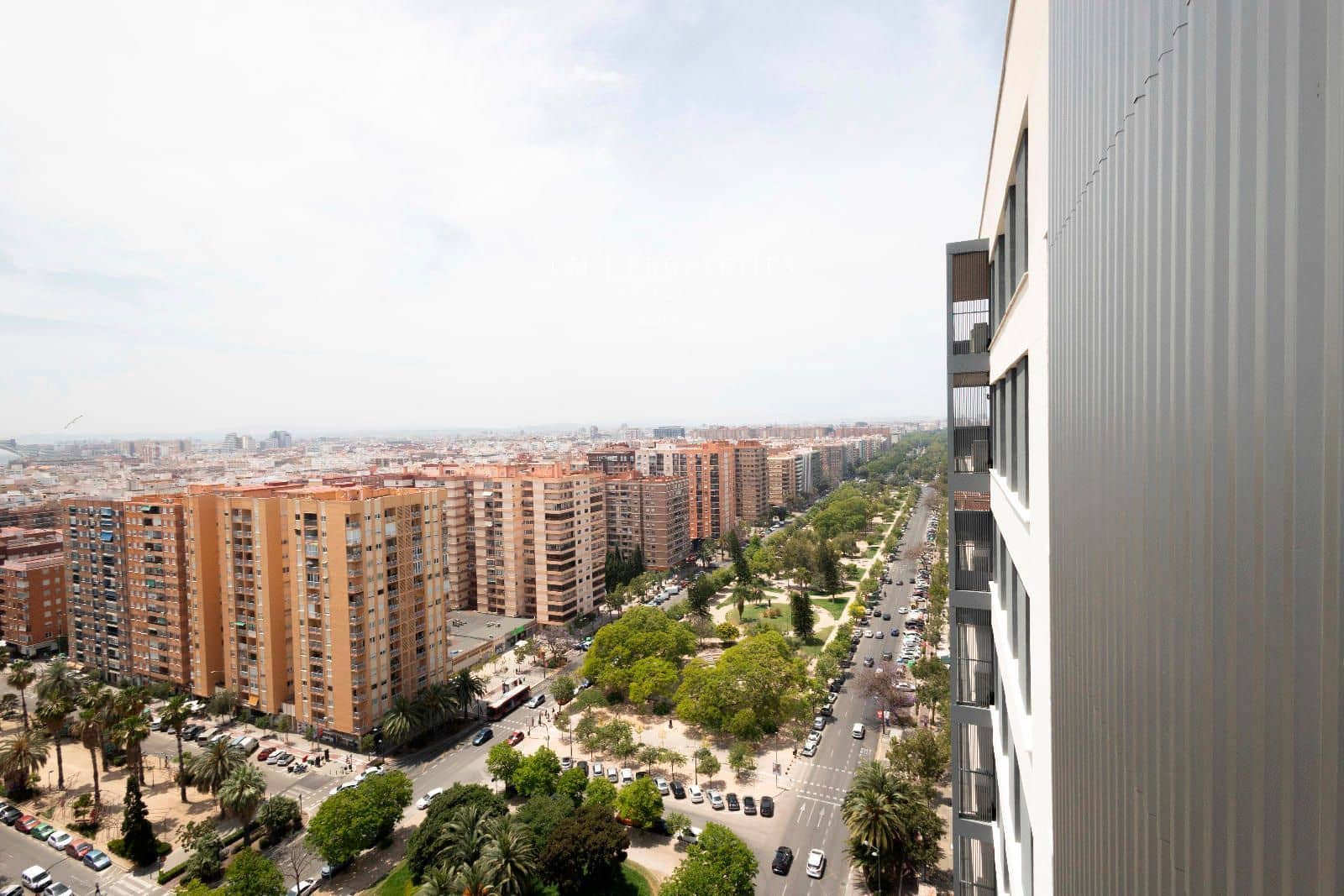 4 Zimmer Wohnung zu vermieten in Valencia Stadt mit Pool Garage - 4.500 € (Ref: 8345902)