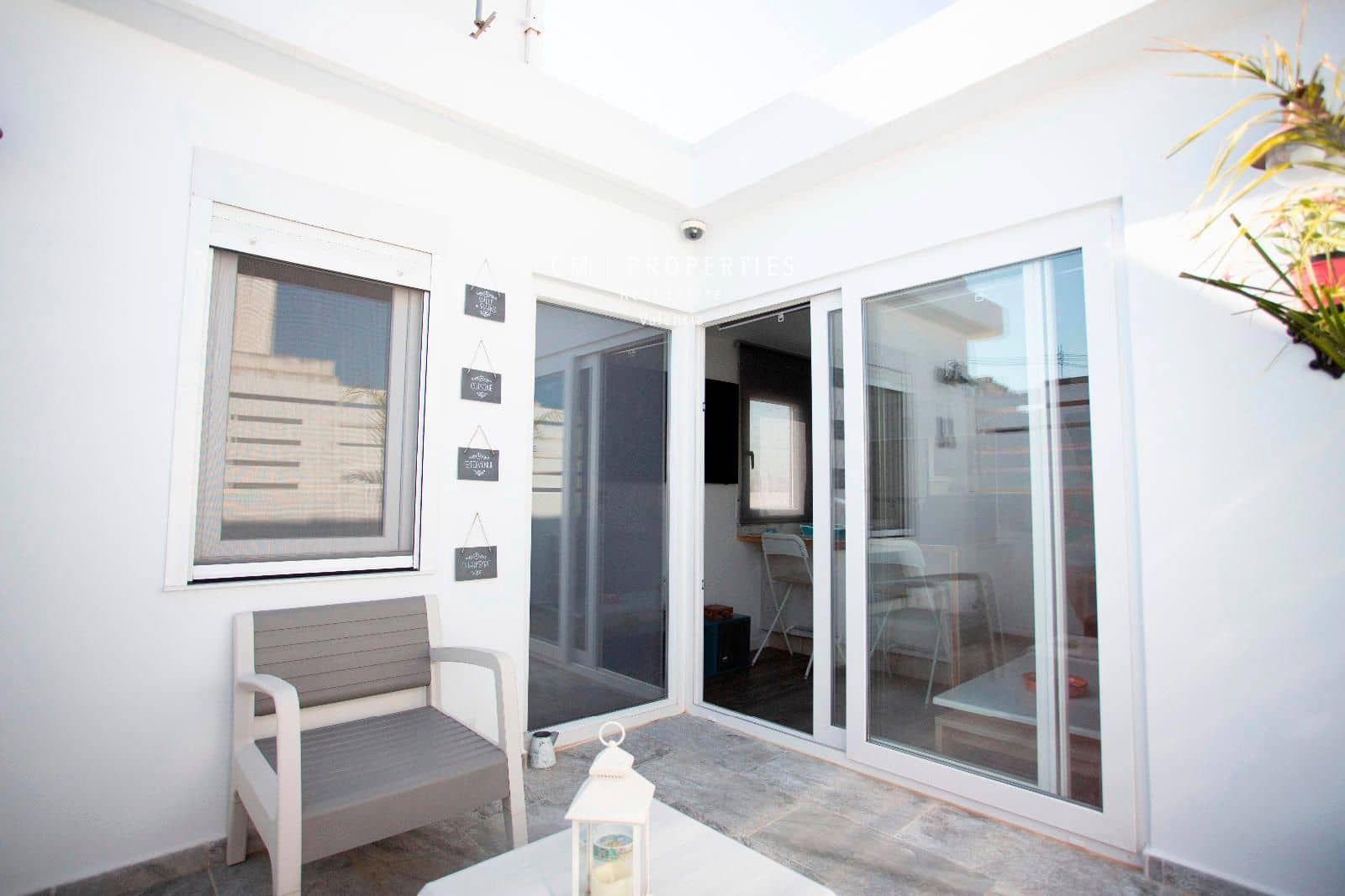 3 makuuhuone Kattohuoneisto vuokrattavana paikassa Valencia kaupunki - 1 400 € (Ref: 8347410)