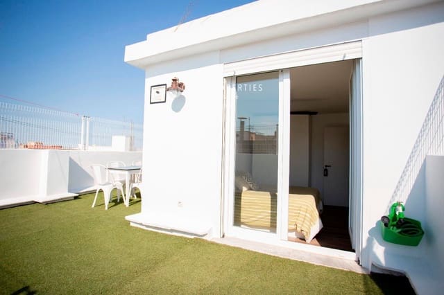 3 makuuhuone Kattohuoneisto vuokrattavana paikassa L'Olivereta, Valencia kaupunki - 1 400 € (Ref: 8347410)