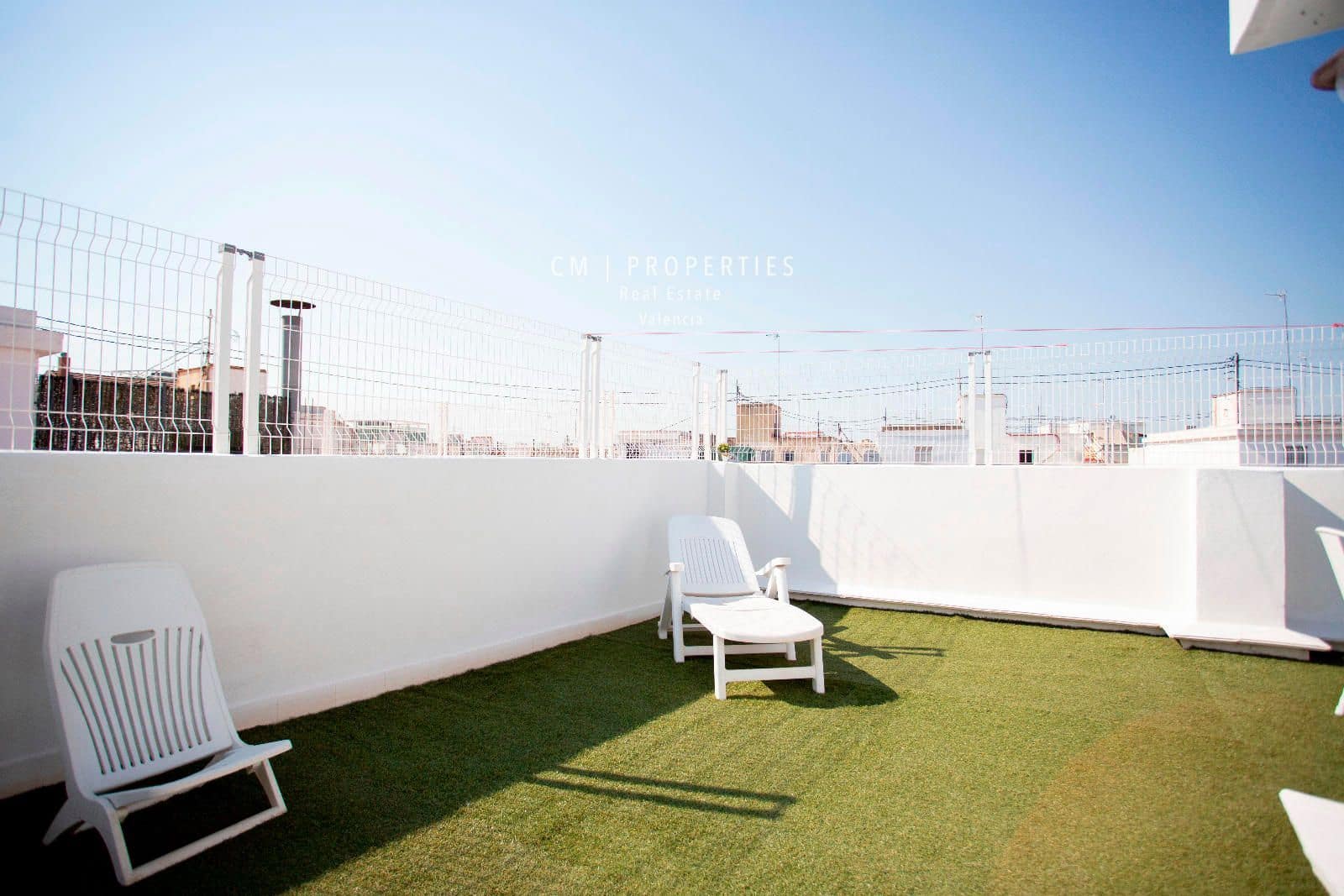 3 makuuhuone Kattohuoneisto vuokrattavana paikassa Valencia kaupunki - 1 400 € (Ref: 8347410)