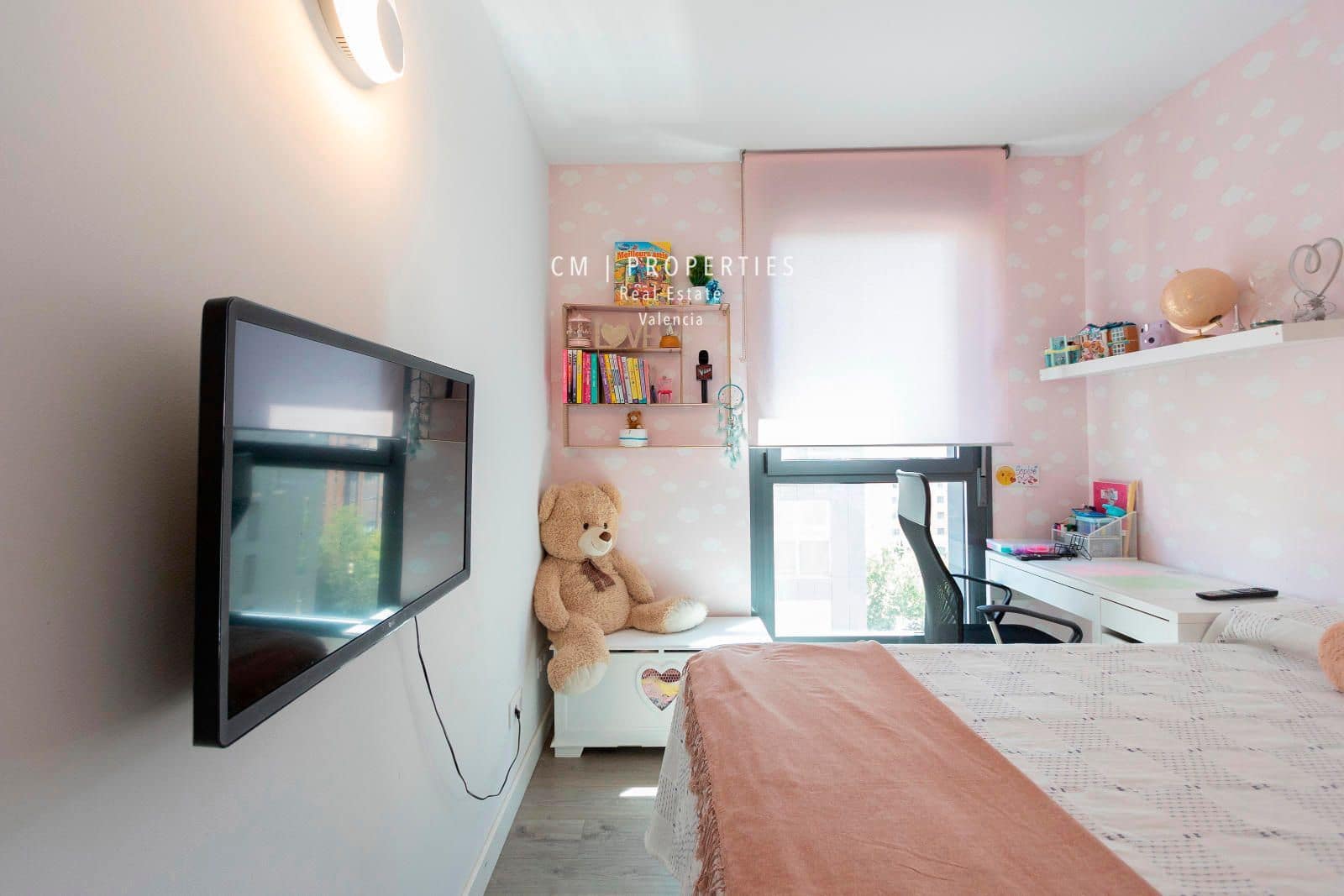 3 sypialnia Mieszkanie do wynajęcia w Miasto Walencja z basenem garażem - 2 600 € (Ref: 8352717)