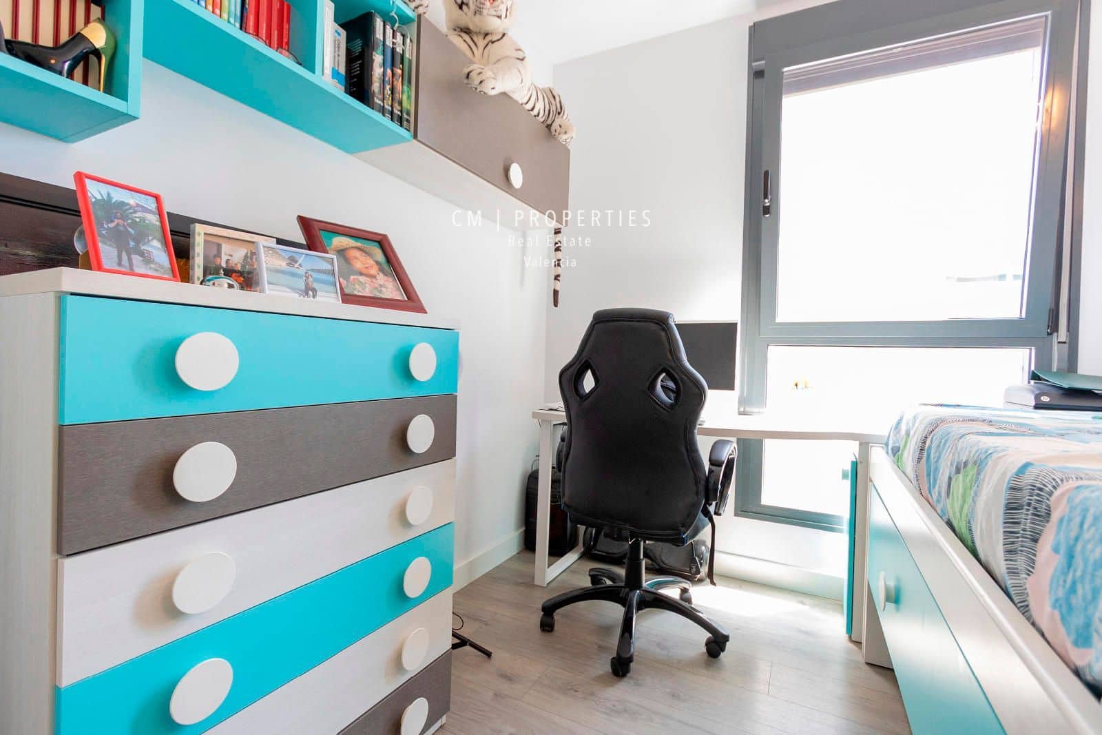 3 sypialnia Mieszkanie do wynajęcia w Miasto Walencja z basenem garażem - 2 600 € (Ref: 8352717)