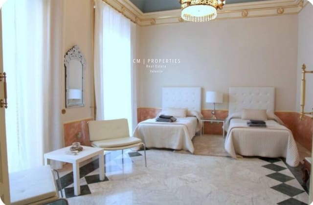 6 makuuhuone Asunto vuokrattavana paikassa El Pilar, Valencia kaupunki - 6 000 € (Ref: 8354319)