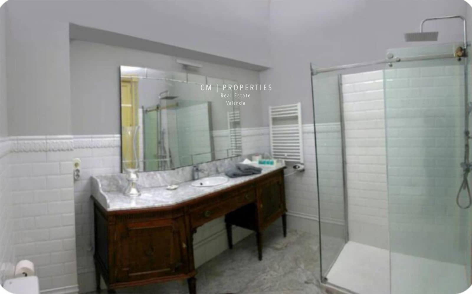 6 soverom Leilighet til leie i Valencia by - € 6 000 (Ref: 8354319)