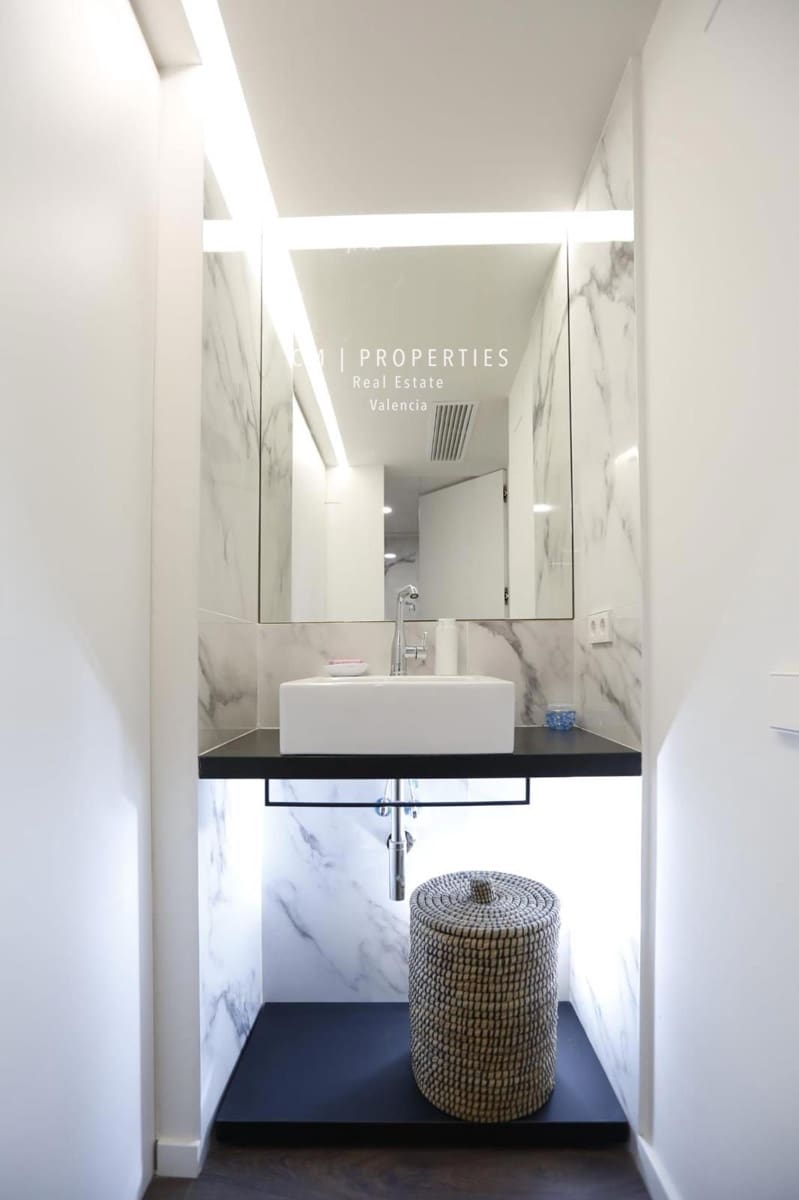 Lejlighed til leje i Valencia by - € 1.225 (Ref: 8364280)