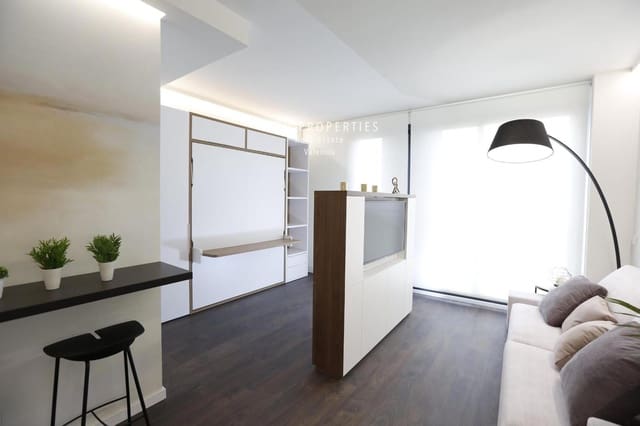 Lejlighed til leje i L'Eixample, Valencia by - € 1.225 (Ref: 8364280)