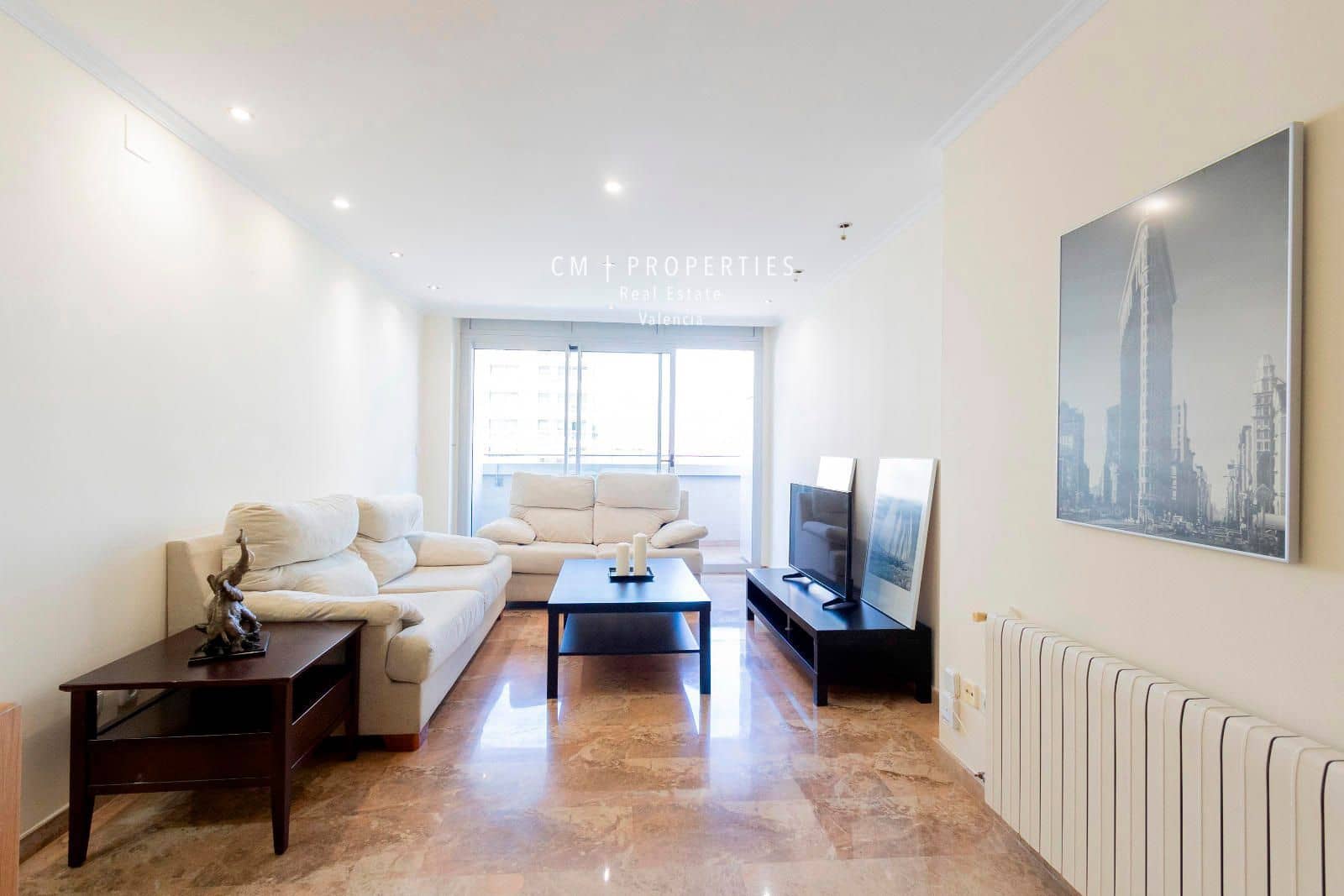 Appartement de 3 chambres à louer à Valence ville avec piscine garage - 2 500 € (Ref: 8371624)