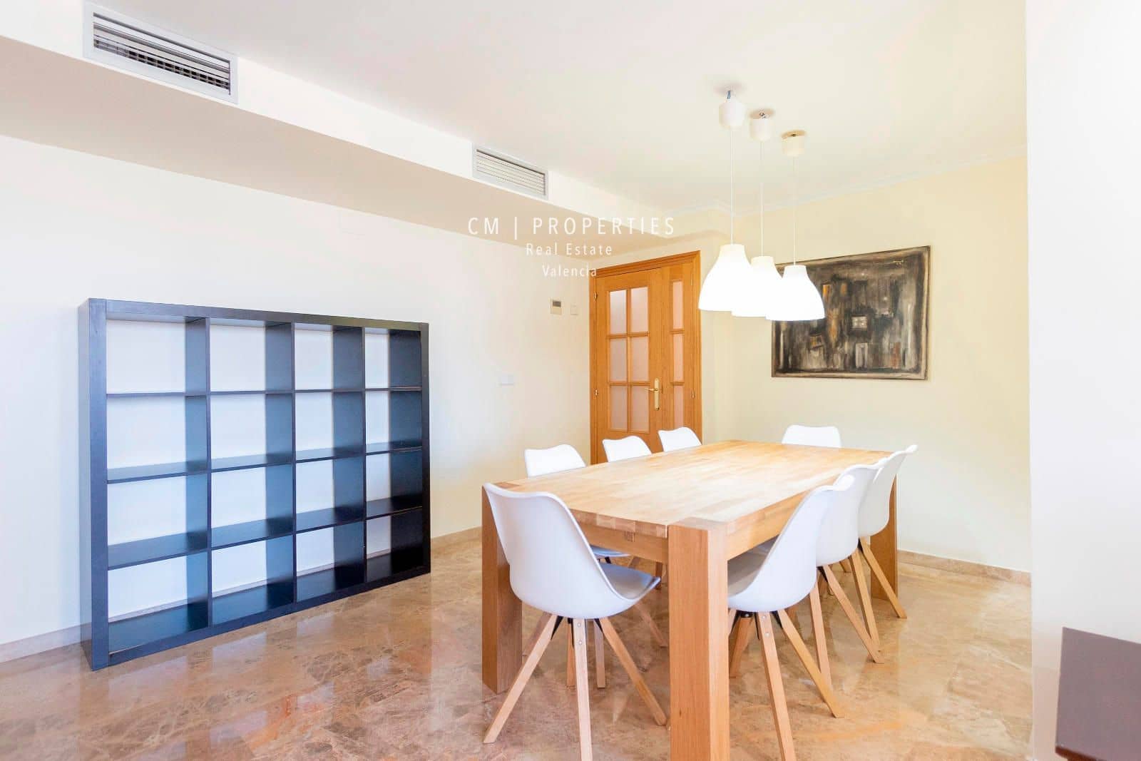 Appartement de 3 chambres à louer à Valence ville avec piscine garage - 2 500 € (Ref: 8371624)