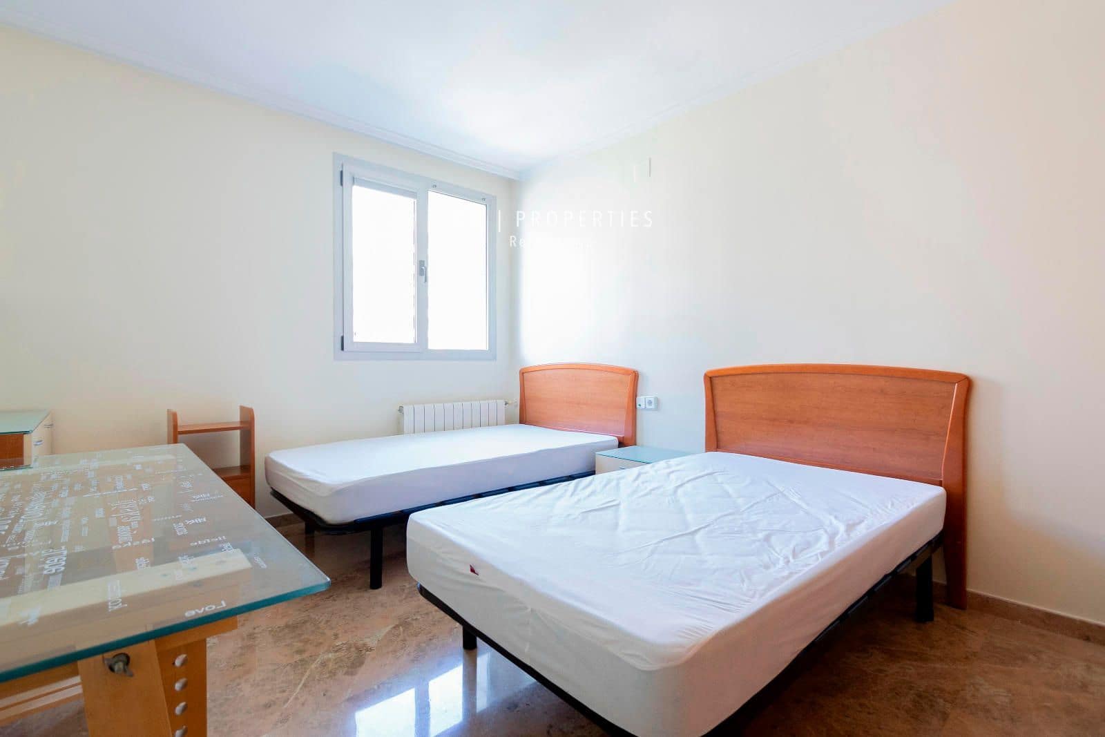 Appartement de 3 chambres à louer à Valence ville avec piscine garage - 2 500 € (Ref: 8371624)