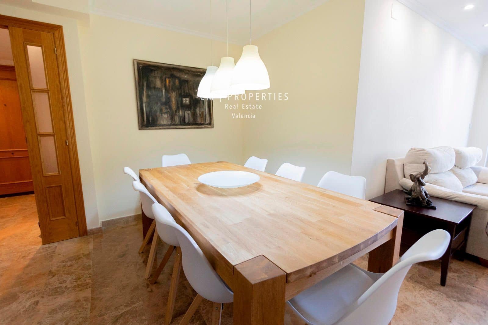 Appartement de 3 chambres à louer à Valence ville avec piscine garage - 2 500 € (Ref: 8371624)