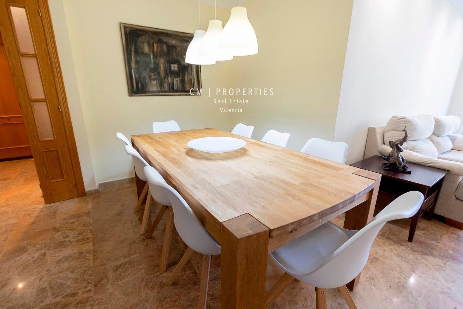 Appartement de 3 chambres à louer à Valence ville avec piscine garage - 2 500 € (Ref: 8371624)