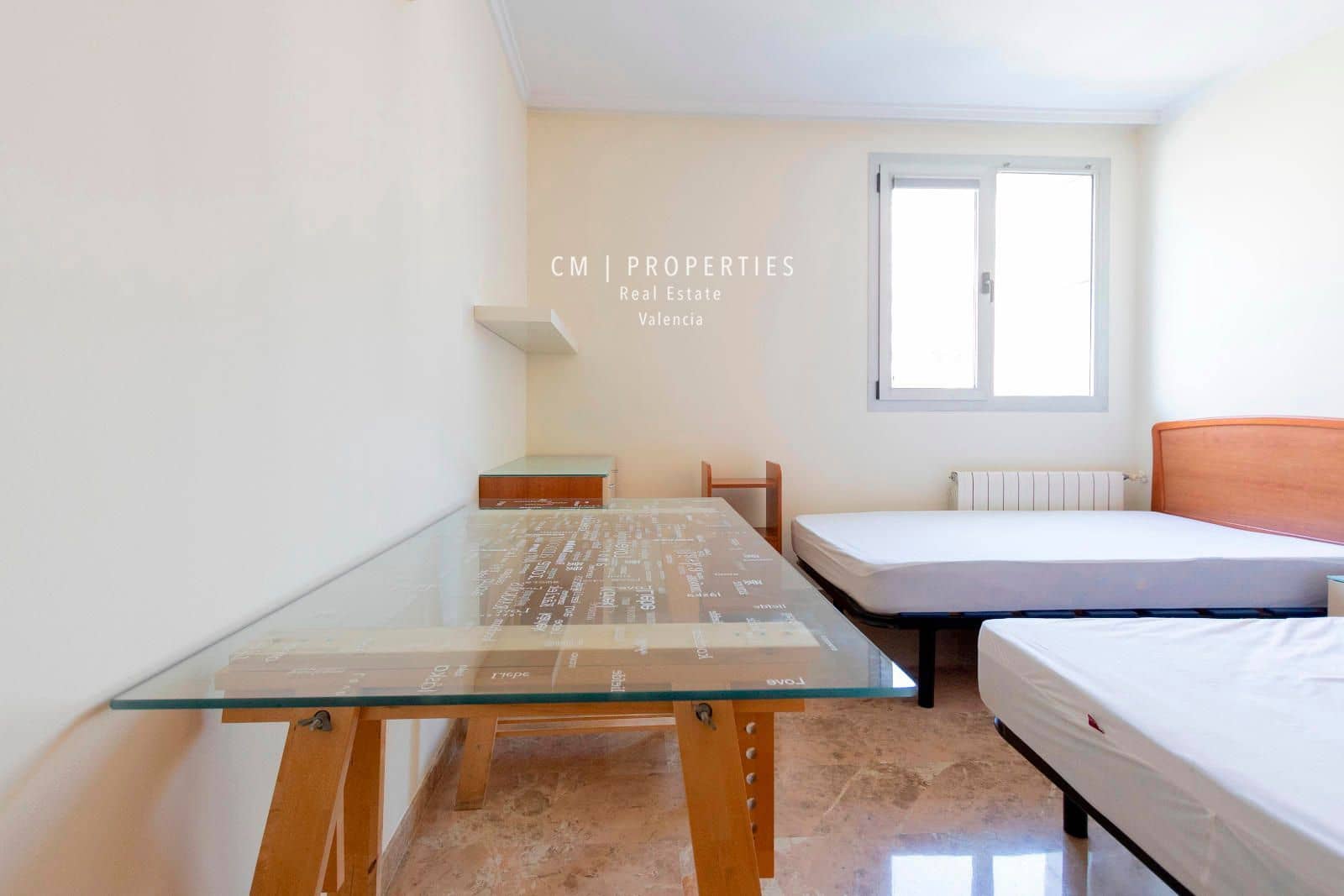 Appartement de 3 chambres à louer à Valence ville avec piscine garage - 2 500 € (Ref: 8371624)
