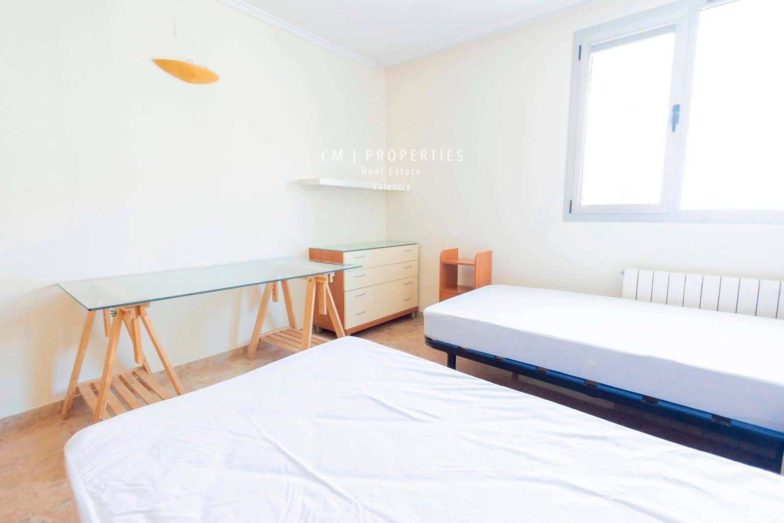 Appartement de 3 chambres à louer à Valence ville avec piscine garage - 2 500 € (Ref: 8371624)