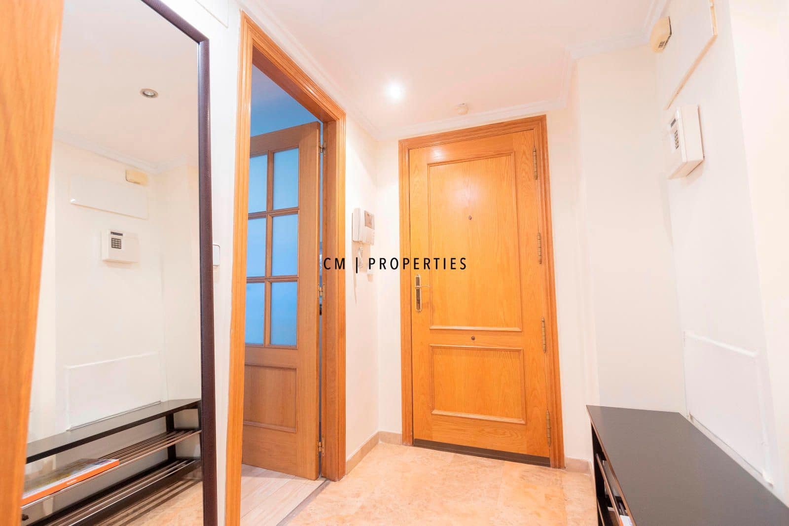 Appartement de 3 chambres à louer à Valence ville avec piscine garage - 2 500 € (Ref: 8371624)
