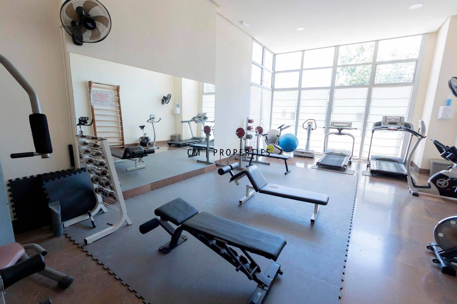 Appartement de 3 chambres à louer à Valence ville avec piscine garage - 2 500 € (Ref: 8371624)